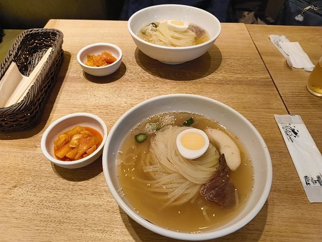 盛岡冷麺（大盛）辛味別と盛岡冷麺辛味別