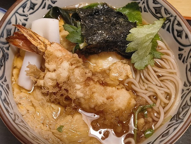 海苔の掛け布団をめくってやる