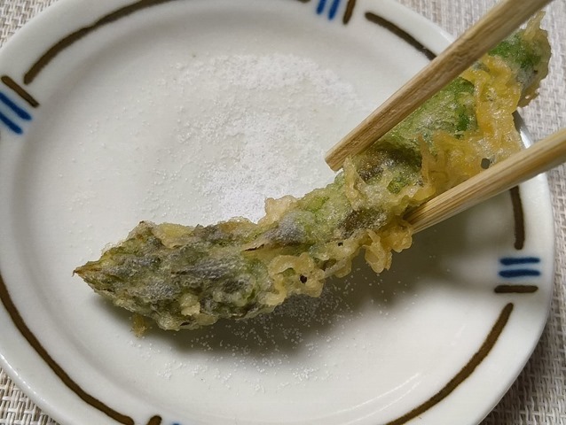 我慢できずに一本塩で食べてみる