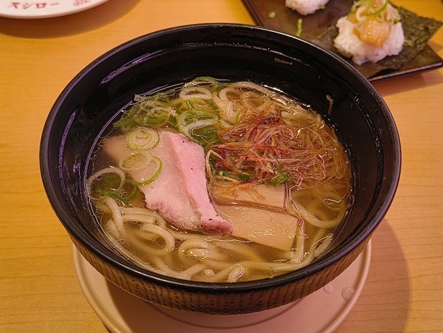中村商店 高槻本店監修 香味青湯 塩ラーメン