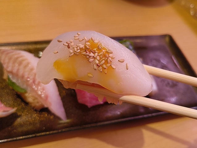 九州産そでいか卵黄醤油がけ