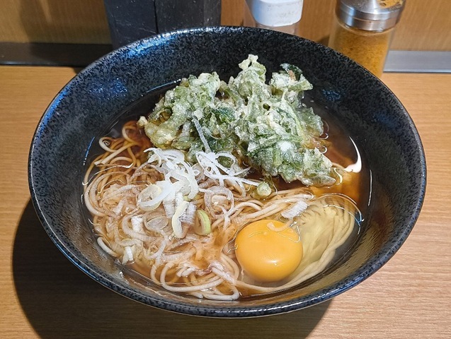 春菊天そば玉子落とし