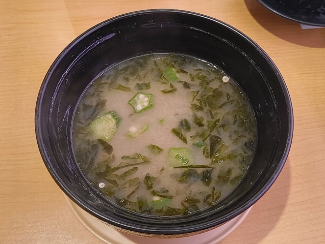 オクラとあおさのみそ汁
