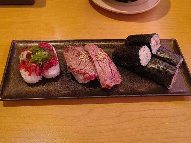 馬刺したべづくし盛り