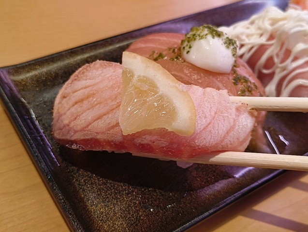 炙り生サーモン（塩レモン）