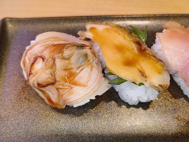 煮はまぐりと蒸しあわび