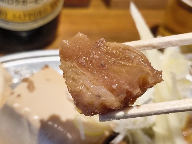 牛すじを食べる