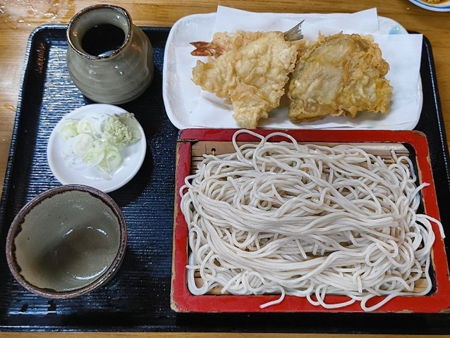 もりそばと天ちらの残り