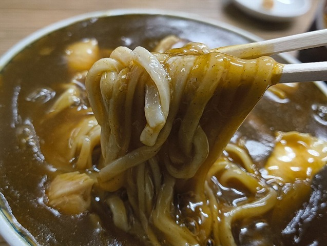 蕎麦を手繰る
