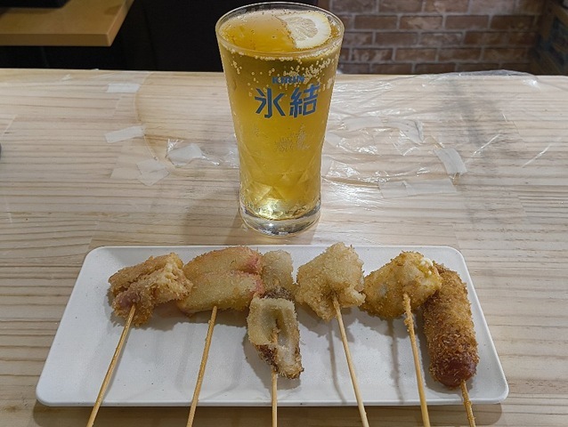 下町ハイボールと串かつ（おまかせ六本セット）