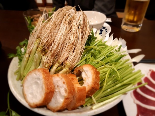 せりと油麩