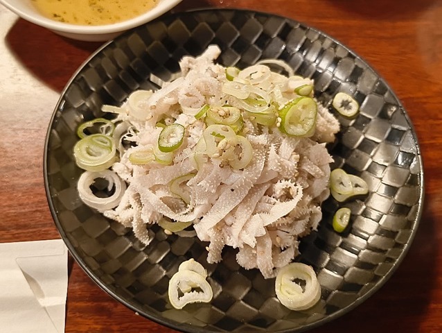 白センマイ刺