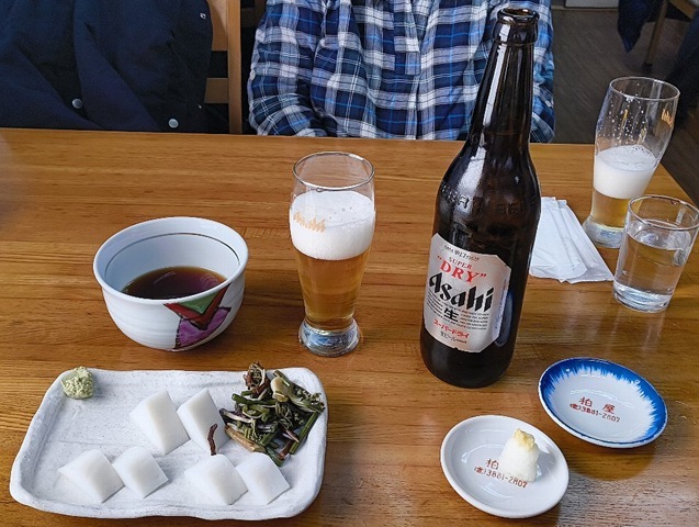 大瓶（633＝大人の義務教育）と板わさ