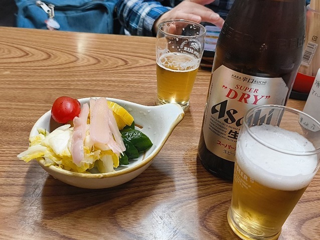 ビールとおしんこ盛り合わせ