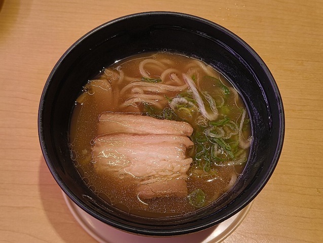 和歌山 豚骨しょうゆラーメン