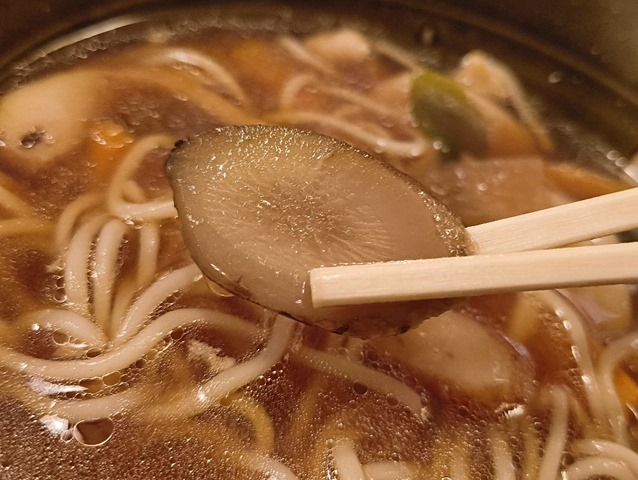 ごぼうを食べる