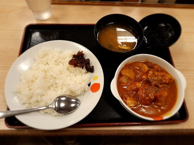 ごろごろチキンのバターチキンカレー