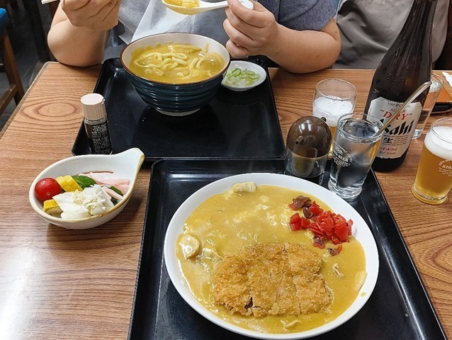 カツカレーと塩カレーうどん