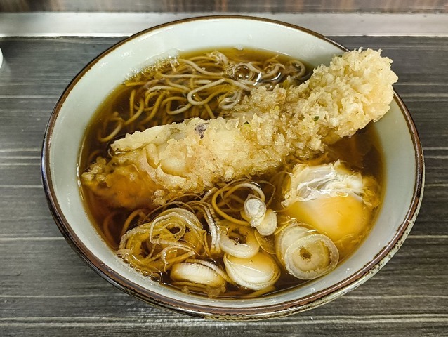 イカ天そば＋生たまご≒イカ玉