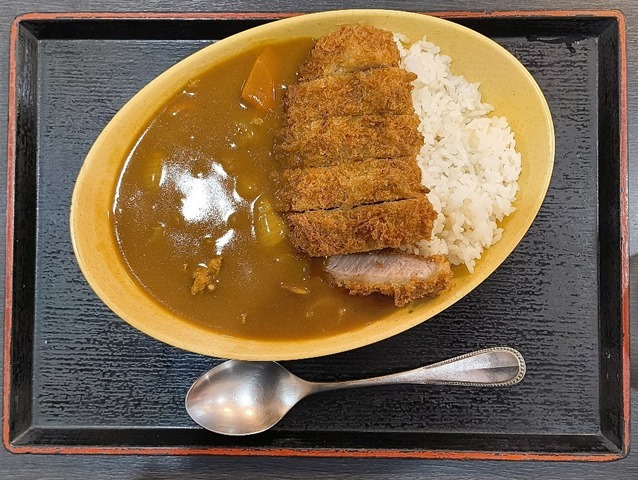 カツカレー（ご飯半分）