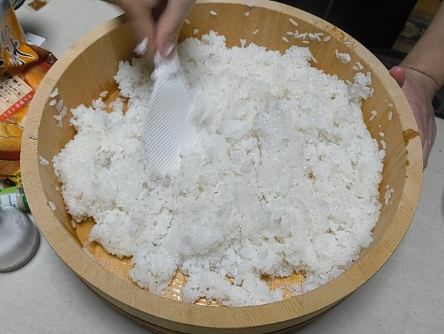 酢飯を準備する