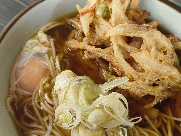 かき揚げそば＋生たまご