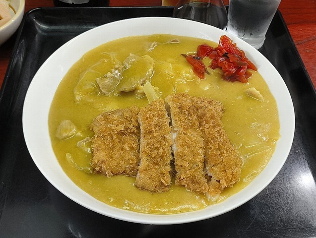 カツカレー（ご飯半分）