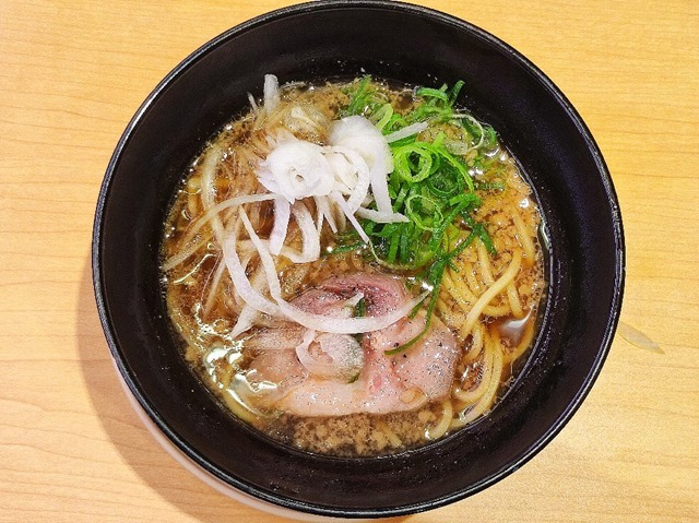 新潟背脂醤油ラーメン