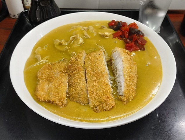 カツカレー（ご飯半分）