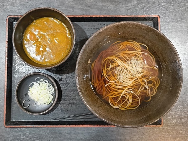かけそば+カレールー かけそば+カレールー