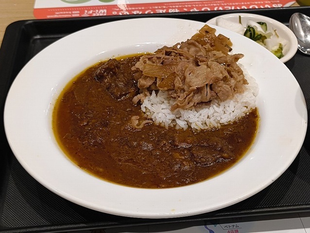創業ビーフカレギュウ（ライス小盛）