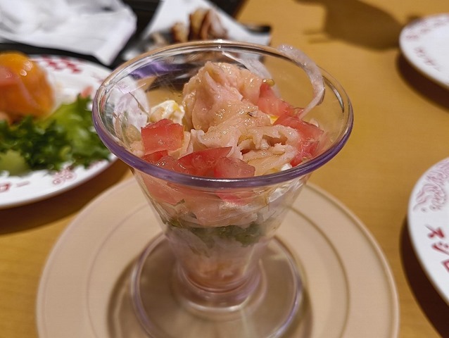 サーモンのカルパッチョ風サラダパフェ