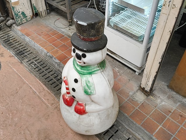 なぜか雪だるまなのだ（笑）