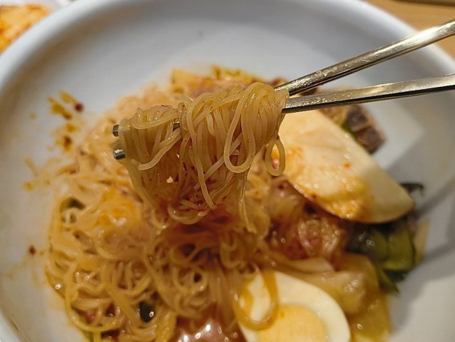 麺を手繰ってみる