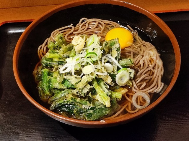 ニラ天玉そば