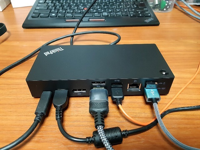 レノボ・ジャパン_40AS0090JP_ThinkPad_USB Type-C_ドック2