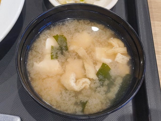みそ汁を豆腐入りにアップグレード