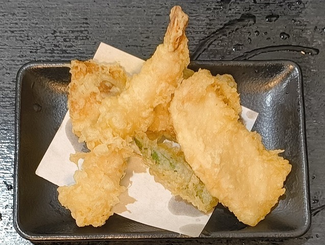 海老かしわ天（天ぷら）
