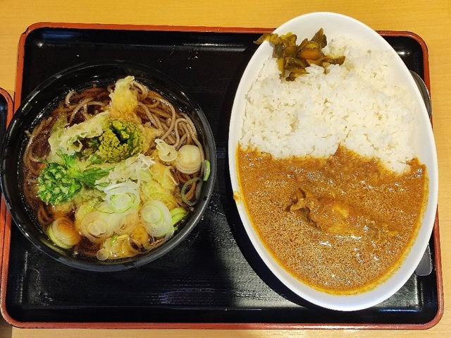 ふきのとう天そばとよもだカレー