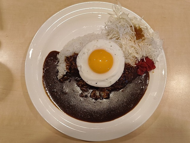 ガストゴーゴーカレー（目玉焼きトッピング）
