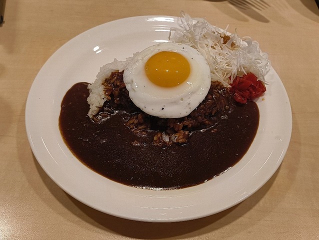 ガストゴーゴーカレー（目玉焼きトッピング）