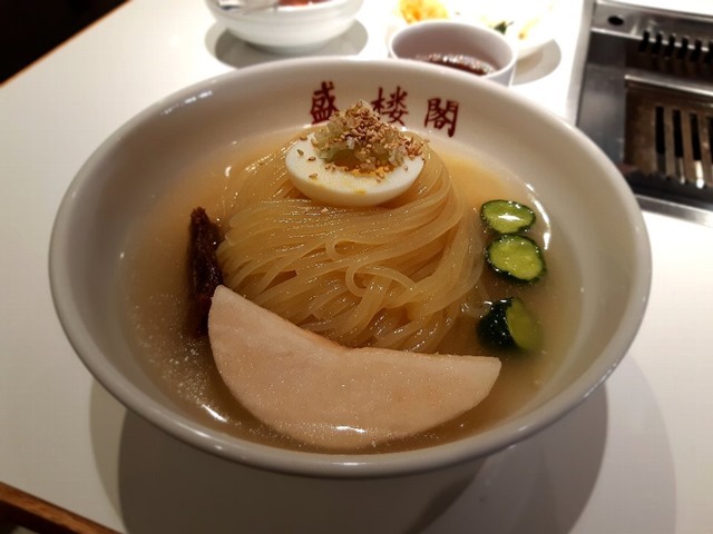 盛楼閣の冷麺（大盛）