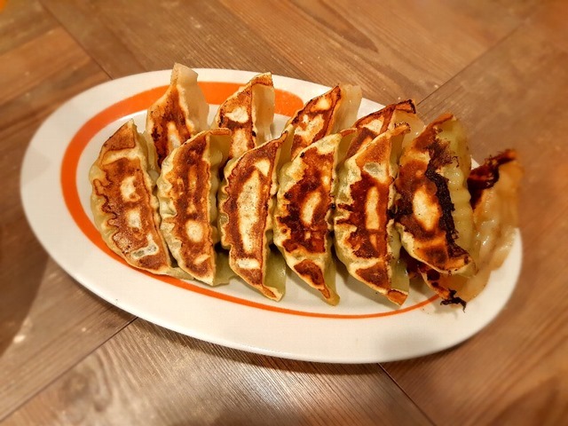 ベジタブル餃子と餃子極