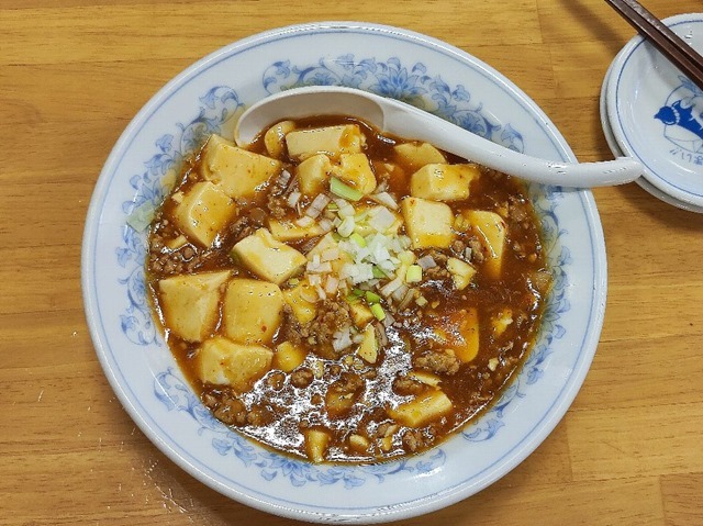 ぎょうざの満州のマーボ豆腐