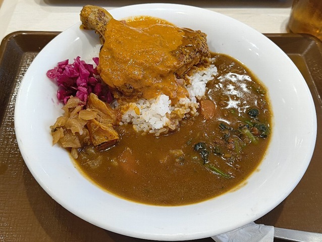 ほうれん草バターチキンソースカレー