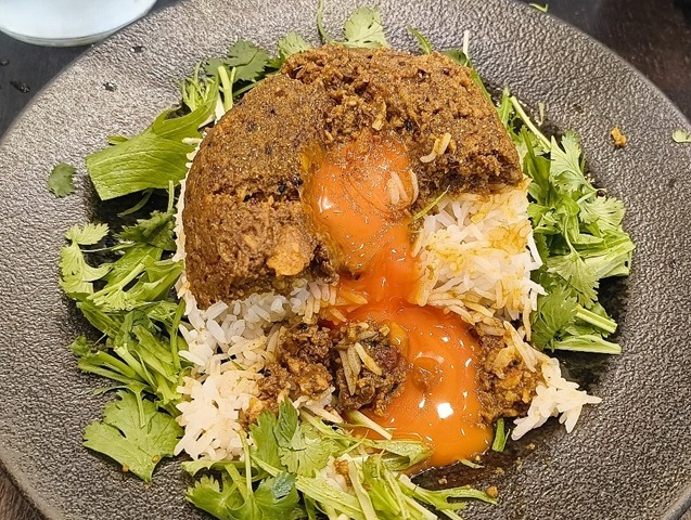 黄身を崩してみる