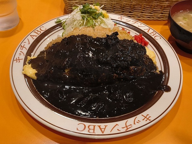 オムカツカレー