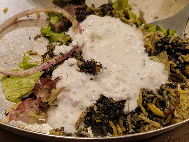 ライタを全部掛けて食べる