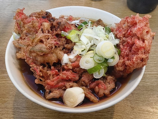 JKBに小海老のかき揚げと太そば（小盛）