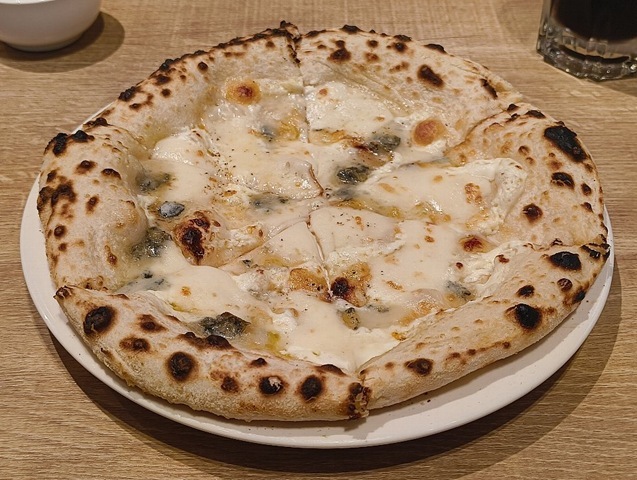 クアトロフォルマッジョ